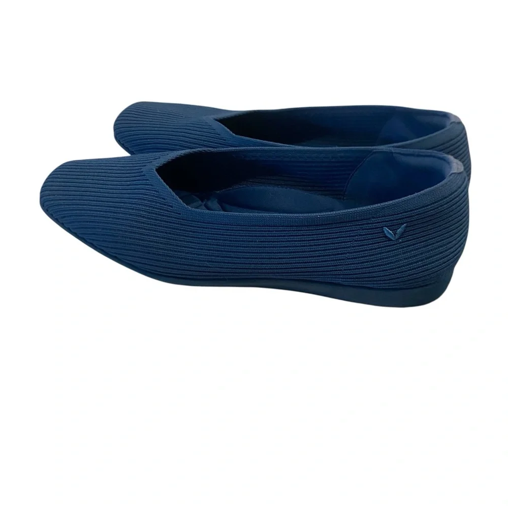 Viviaia Margot Walker Lightweight Square Toe Flats Navy 37 - Picture 2 of 7